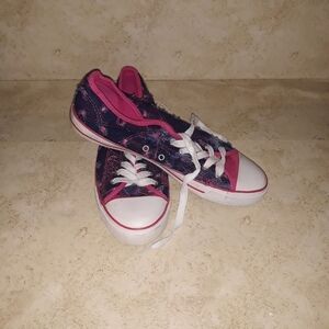 Uncommon sneakers size 10 5/$25